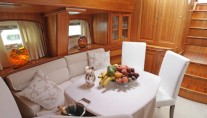 HANSEAT IV -  Dining